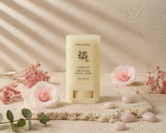 Matte Sun Stick Mugwort + Camelia (SPF 50+ PA++++) de Beauty of Joseon